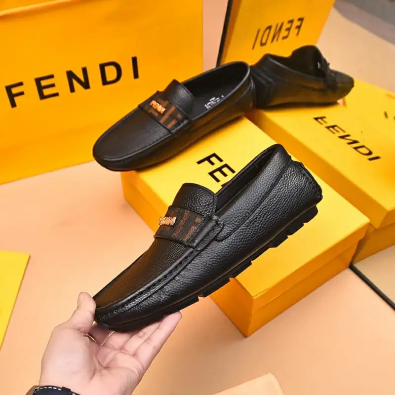 fendi cuir chaussures pour homme s_12432313